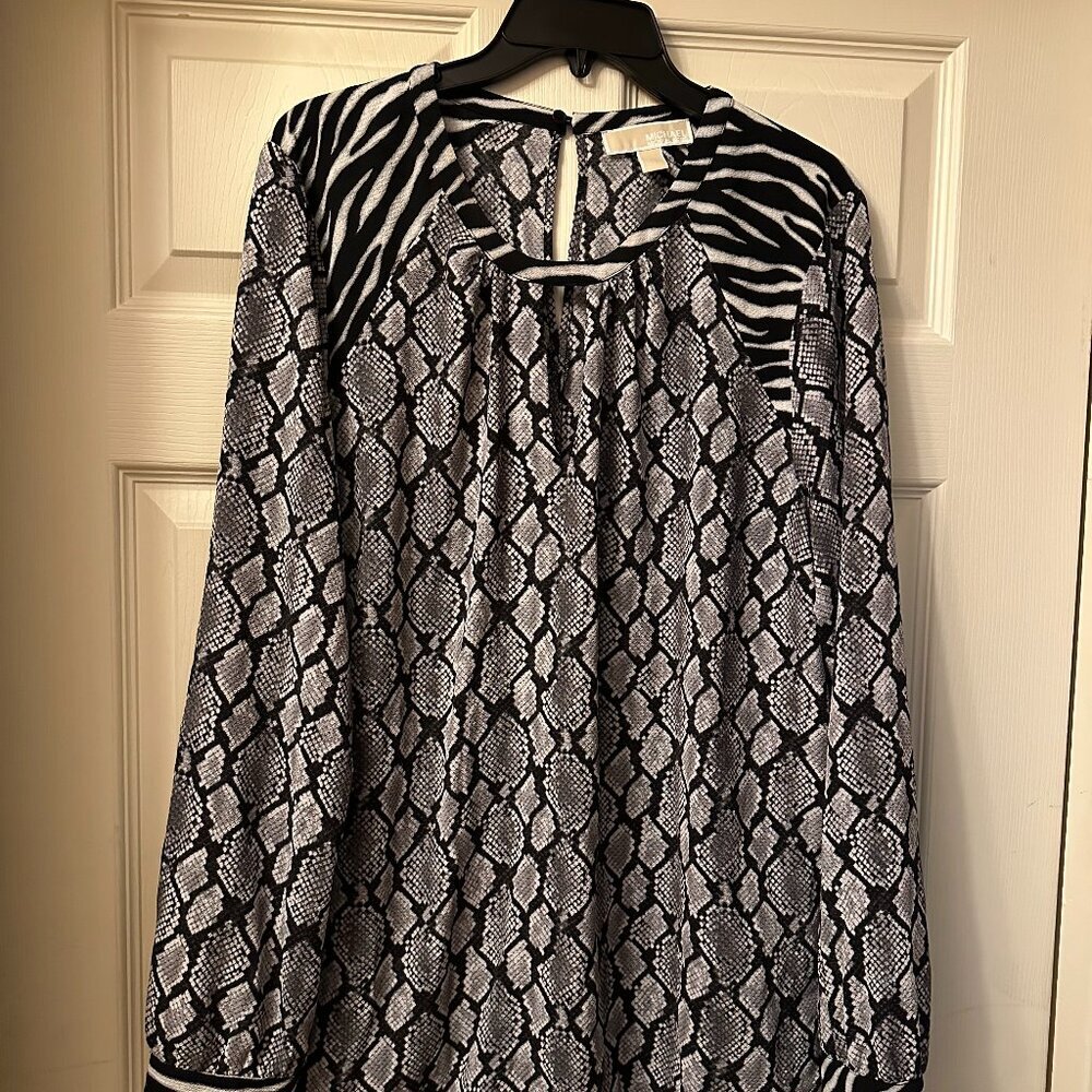 Black // White // Gray Blouse